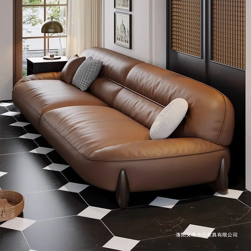 Sofá minimalista italiano