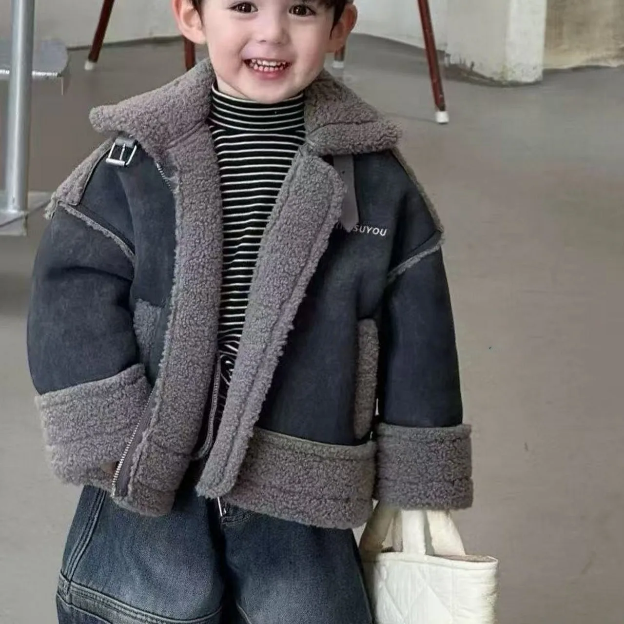 

Новые куртки для мальчиков, замшевые плотные детские пальто, верхняя одежда для маленьких детей, зима-осень, 2025-196