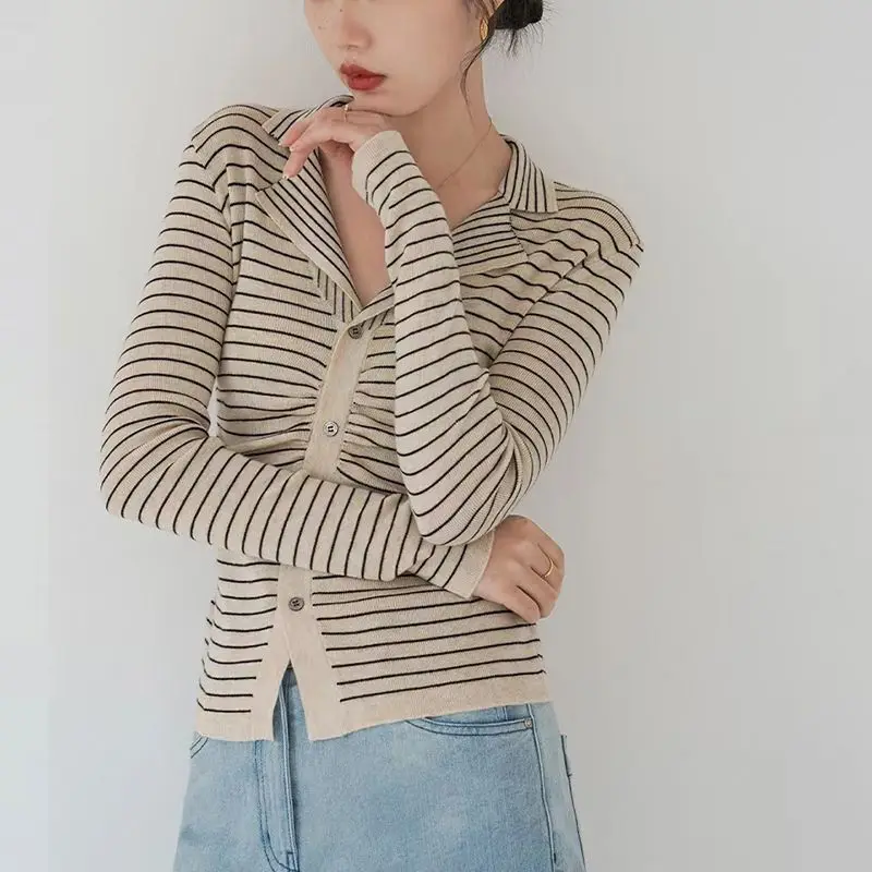 Vintage Striped Knitting Cardigan Female Autumn New Turn-down Collar Long Sleeve Slim Top Tee Women\'s Fashion All-match Sweater