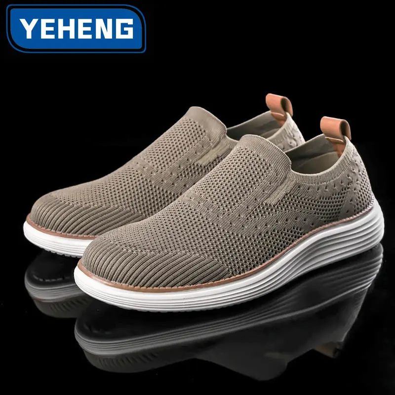 Spring Summer New Men\'s Casual Shoes Mesh Breathable Comfortable Louboutins Outdoor Light Ball Shoes Walking Shoes Driving Shoes