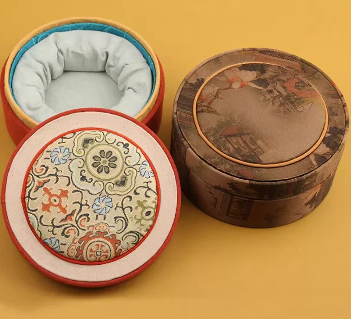 Vintage Silk Brocade Round Bangles Bracelets Storage Boxes, Chinese Style Cloth Jewelry Collection Box with Cotton inserts