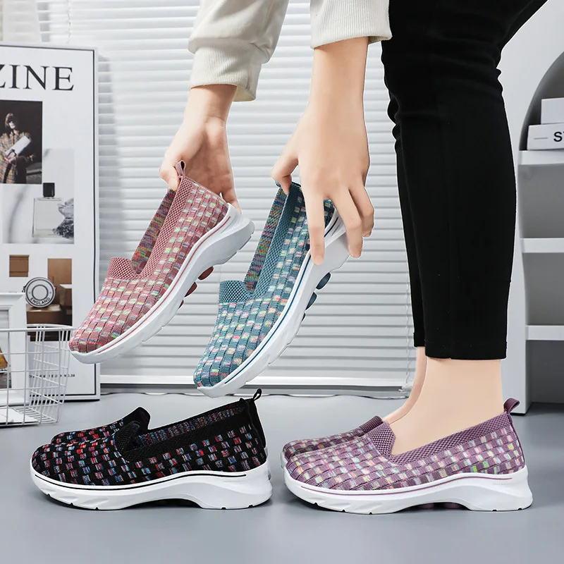 Spring new women's single shoes mesh breathable soft sole women's shoes color matching flat casual shoes