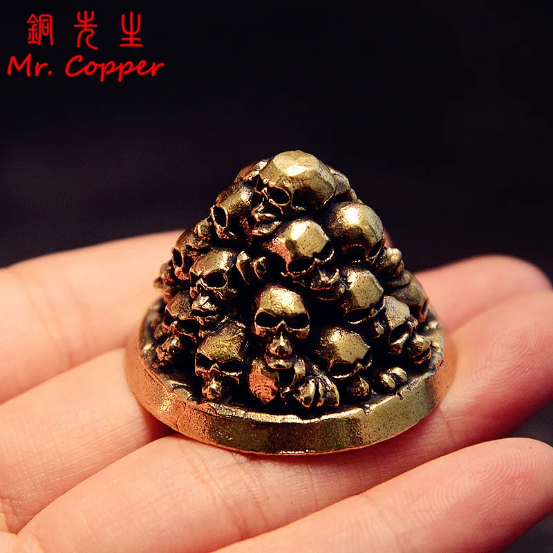Retro Brass Skull Heads Mountain Small Statue Tabletop Decoration Punk Figurines Home Crafts Decorations Office Desktop Ornament