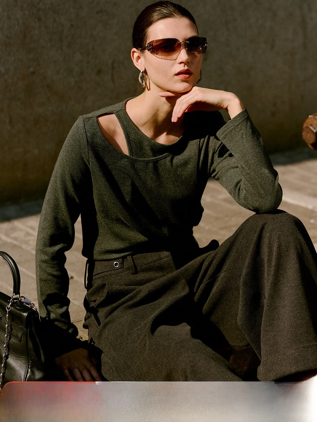 

Luna7xi Hollow out Knitted Long Sve T-irt Design Layered Slimming Base irt Korean Sle Commute Soft Comfortable Fit