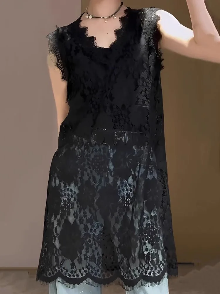 Vestido de encaje transparente sin mangas de verano para mujer, vestido sin mangas blanco y negro transparente de una pieza de estilo coreano, cubierta hueca