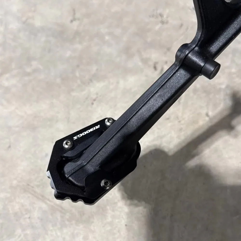 

For BMW GS1300 R 1300 GS ADV R1300GS Adventure 2023 2024 2025 2026 Motorcycle Kickstand Enlarger Pad Side Stand Extension Plate