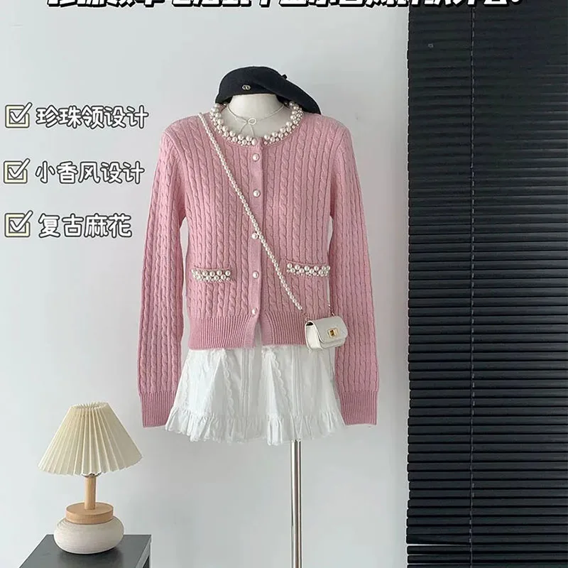 

Ladies Autumn Winter Pearl sSweater New Coat Round Neck Temperament Knit Cardigan Advanced Cardigan Solid Color Twist Sweater Ja
