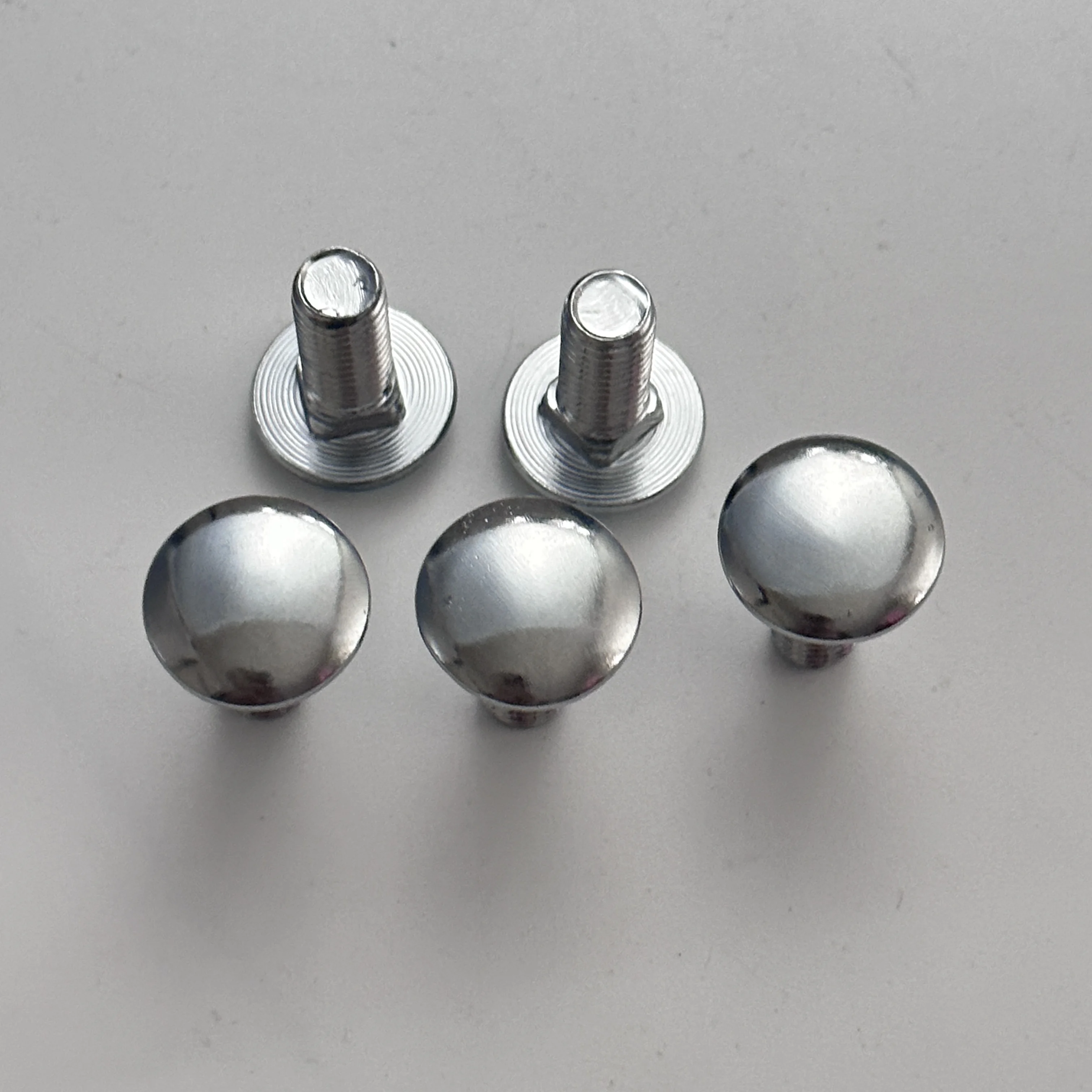 Car Rear Bumper Step Board Panel Screws Bolts For Mitsubishi Pajero Montero Shogun V31 V32 V33 V43 1990-1999 Body Fasteners