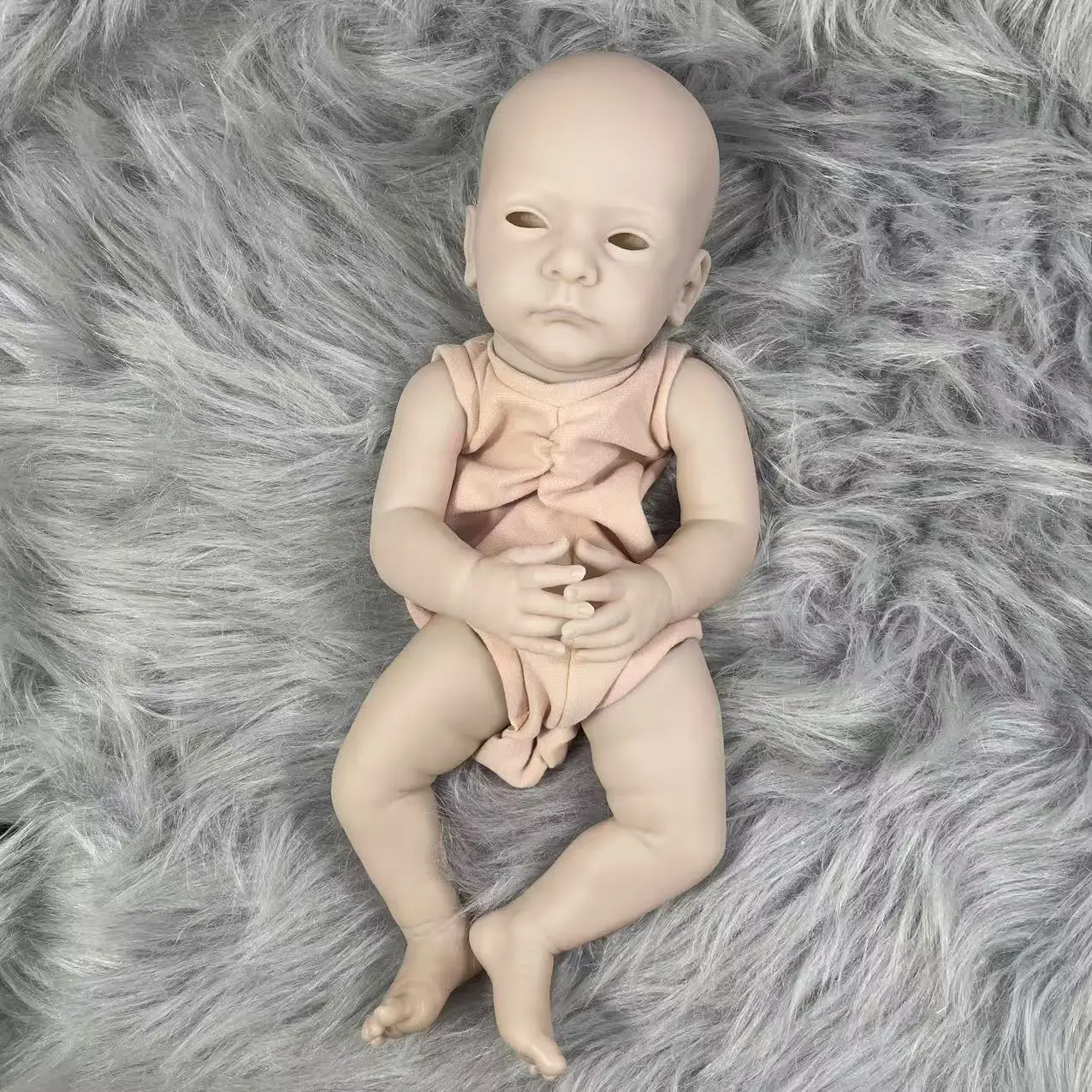 MRB 19 inch Vinyl Reborn Doll Kit Lifelike Unfinished Unpainted Fresh Color Blank Vinyl Doll Kit with Cloth Body