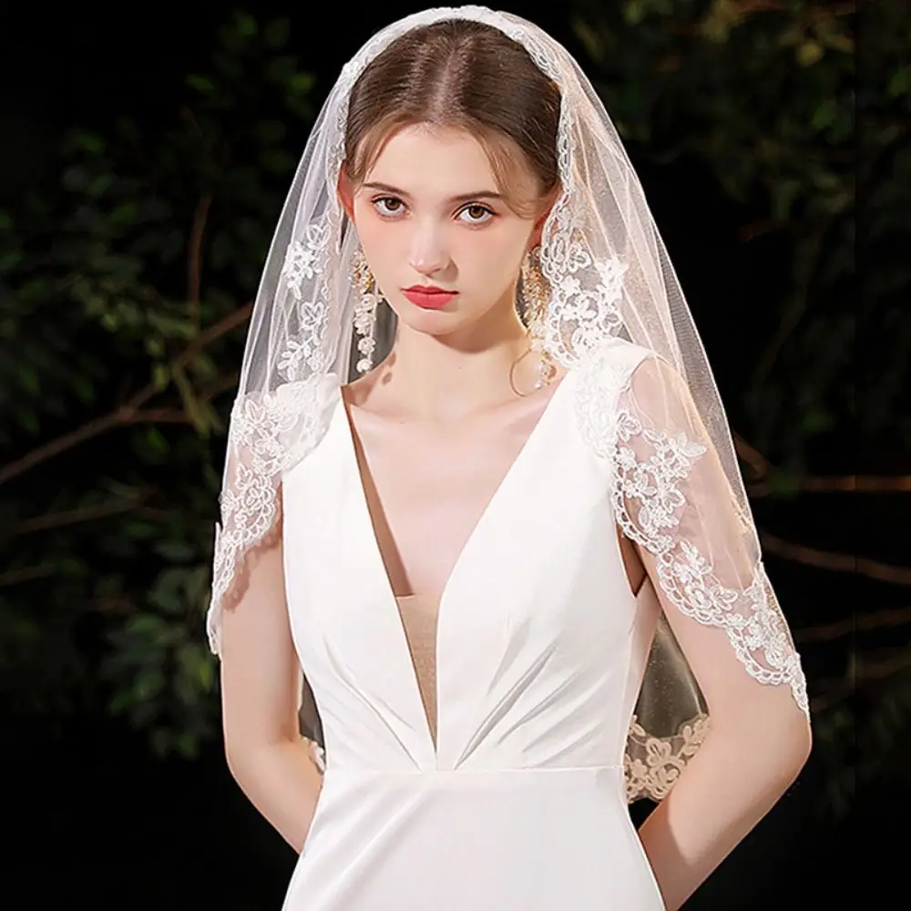 veu-de-noiva-branco-requintado-e-elegante-de-renda-camada-Unica-estilo-europeu-cobertura-de-cabeca-veu-de-tule-para-fotos-de-casamento