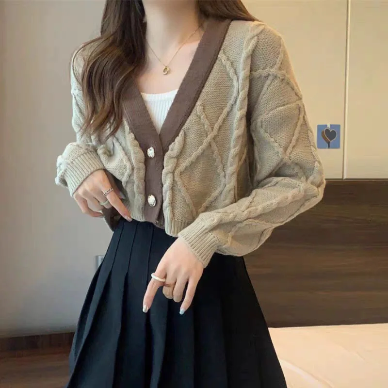 2025 الكورية اقتصاص سترة معطف للنساء خمر التباين اللون الخامس الرقبة محبوك بالأزرار جديد طويل الأكمام ملابس خارجية تريكو