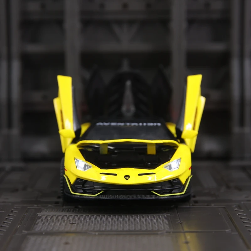 1:32 Lamborghini SVJ63 modelo de coche de aleación, puertas y capó de motor, el maletero se puede abrir para juguetes para niños