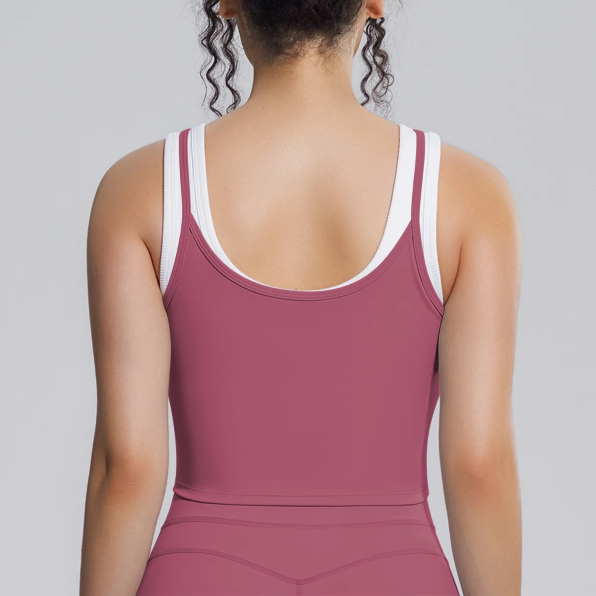 Naked Feel Schöner Rücken Yoga-Top für Frauen Stoßdämpfendes Lauf-Yoga-Tanktop mit Brustpolster Farbblockierendes Workout-Top – Detail 19