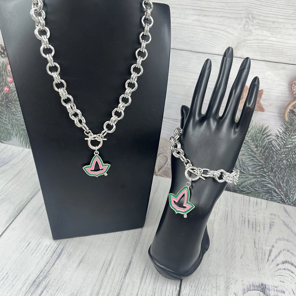 All white pearl Ivy accessory bracelet necklace set