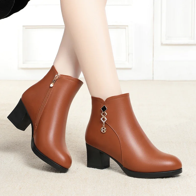 Bottes courtes en cuir souple pour femmes, chaussures à plateforme en coton, bottes de rinçage à talons hauts, velours, épais, chaud,