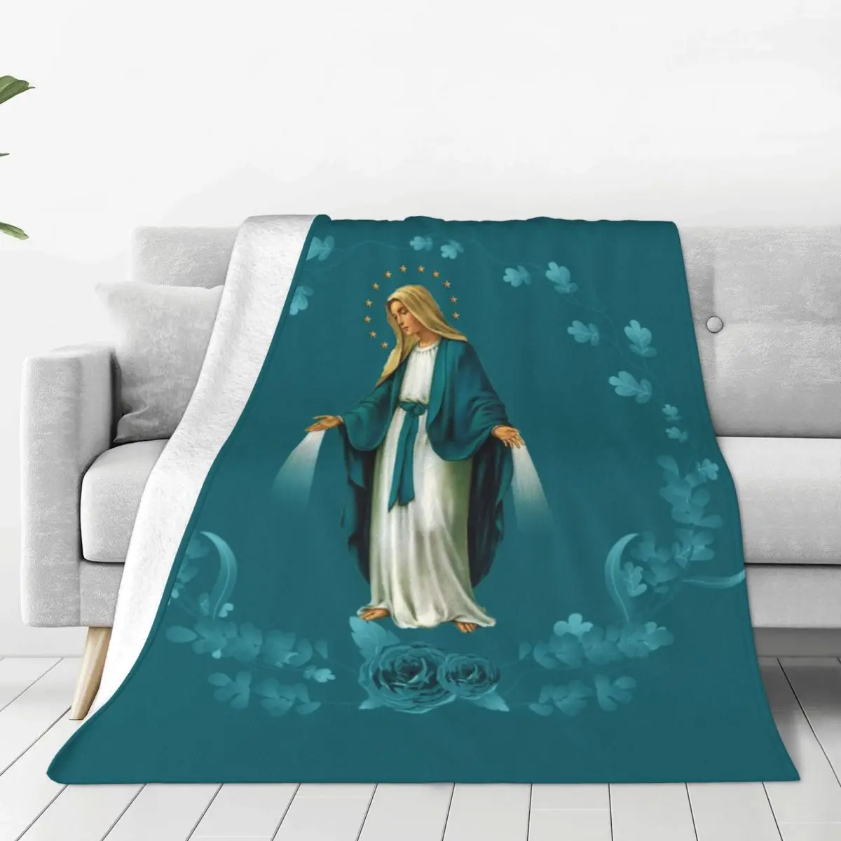 Custom Sofa Fleece Holy Mary Throw Blanket Warm Flannel Catholic Virgin Mary Blankets for Bed Home Sofa Quilt