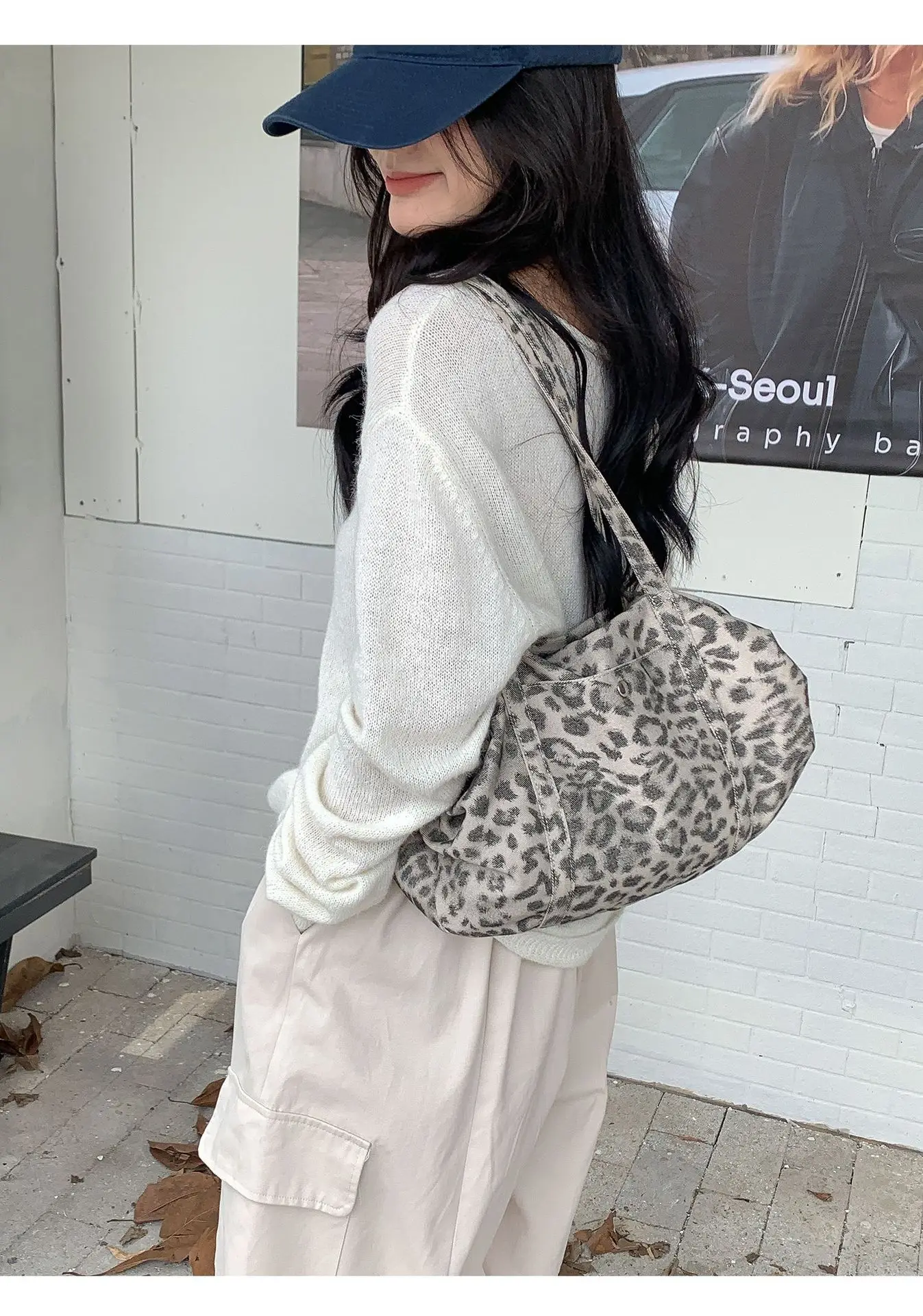 Wilde Leopardenmuster Nylon Umhängetasche Große Kapazität Multipocket Tote Bag Trendy Frauen Casual Geldbörse Guangzhou Hochwertige Tasche – Detail 14