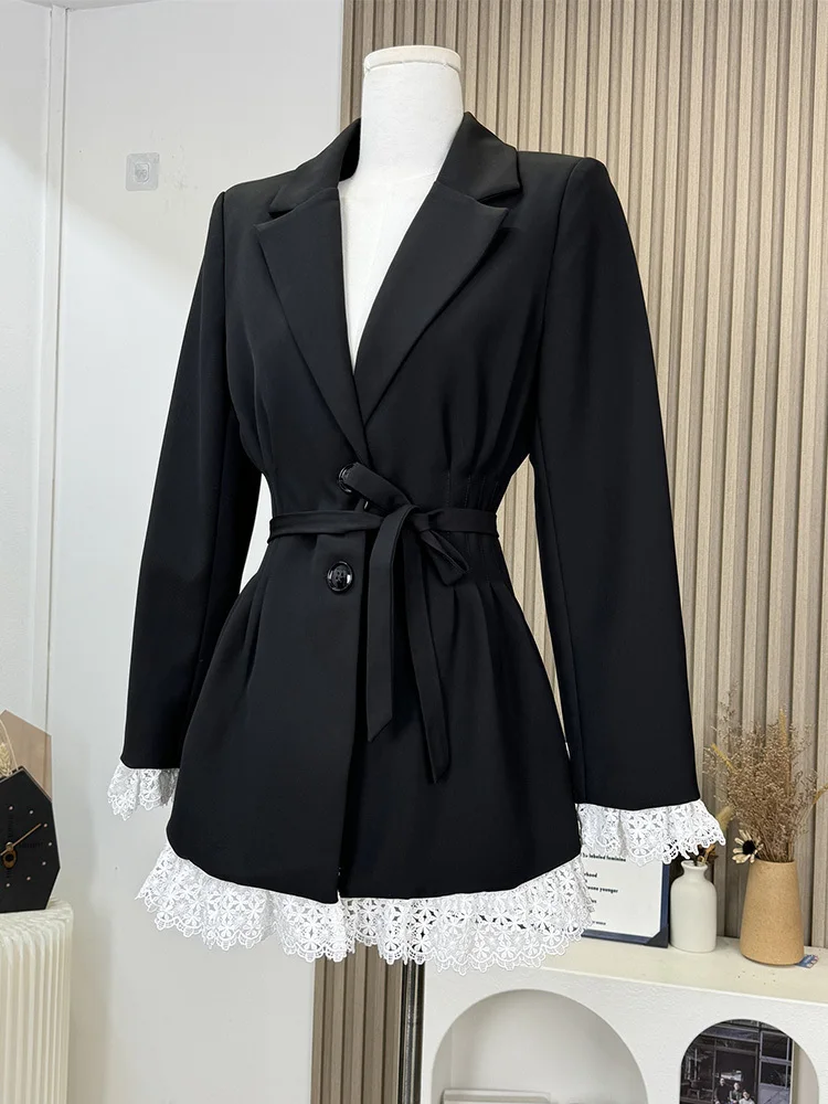 LANMREM Lace Spliced Design Women's Blazer Fashion Notched Collar Single Breasted Belt Jackets Office Lady 2024 New 32C1729