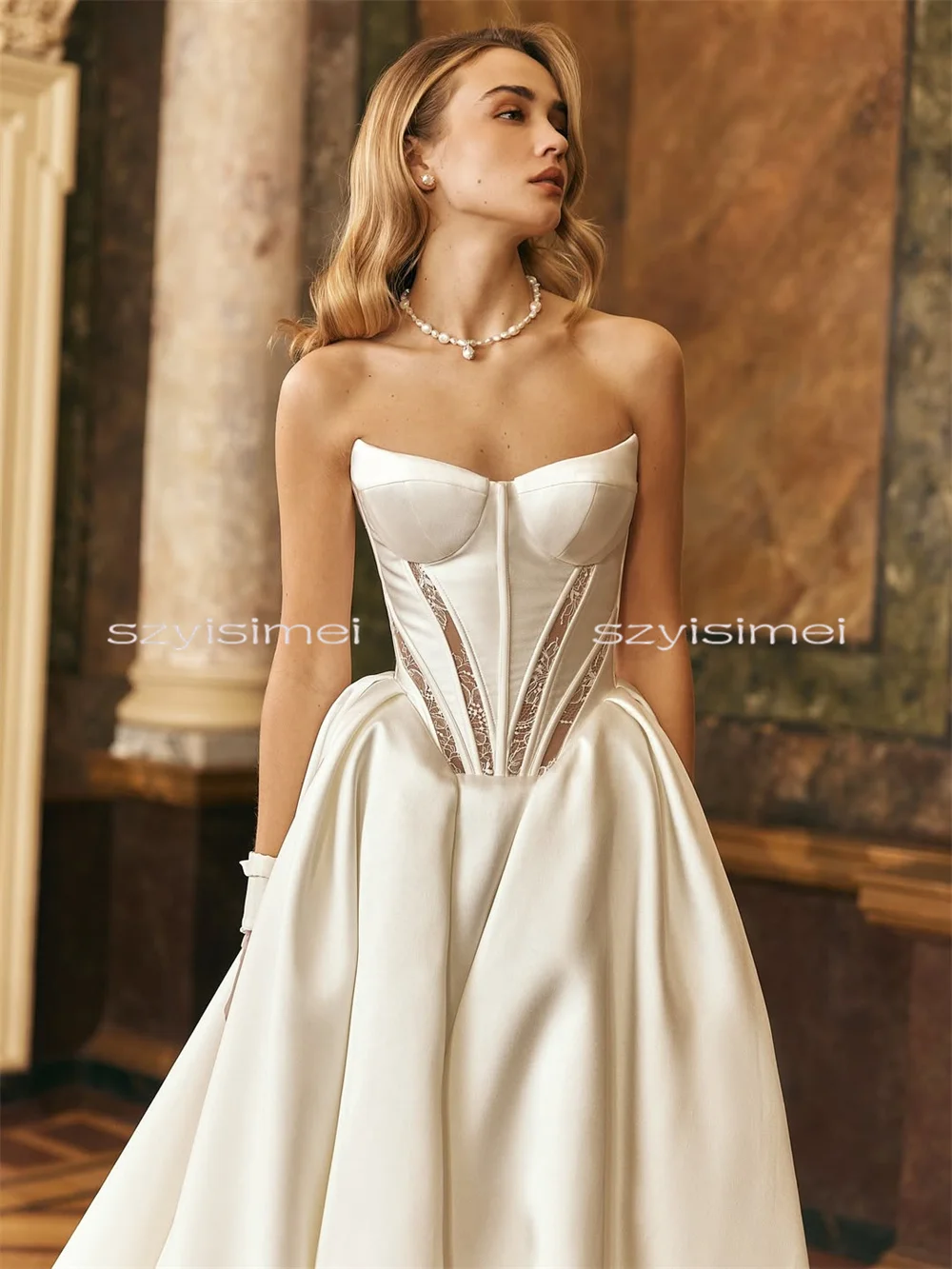 Abito da sposa dal design unico con scollo a cuore e pizzo per le donne Abito da sposa a trapezio con lacci sul retro Abito da sposa personalizzato