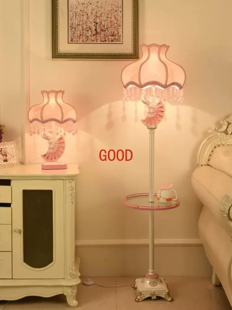 Living room coffee table floor lamp retro pink floor lamp bedroom wedding room peacock resin bedside vertical floor lamp