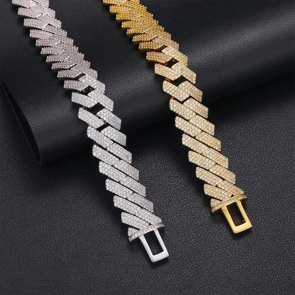 Hot Selling Jewelry 925 Sterling Silver Moissanite Cuban Link Chain Fashion Jewelry Necklace Gift Diamond Main Stone Gold