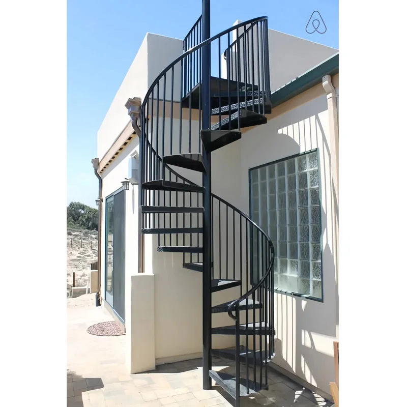 سلم حلزوني معدني حديث خارجي مع حواف خشبية سلالم مستقيمة داخلية جاهزة للاستخدام المنزلي #5