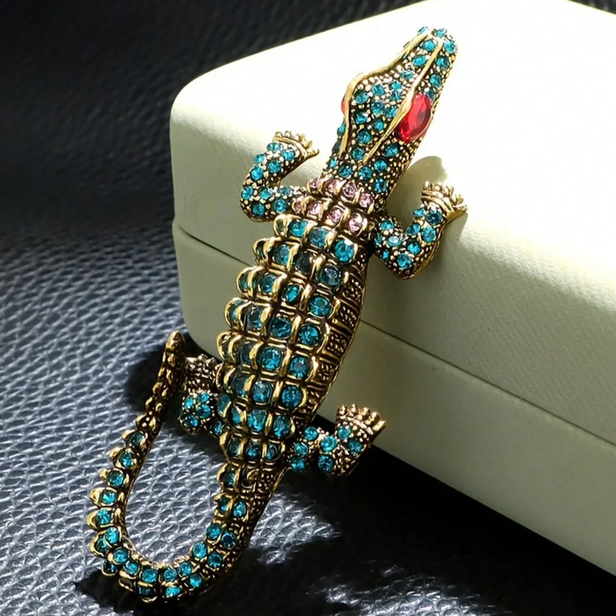 1 Piece Vintage Rhinestone Crocodile Designer Women's Ladies Brooch, Novelty Elegant Beautiful Luxury Hundred Realistic