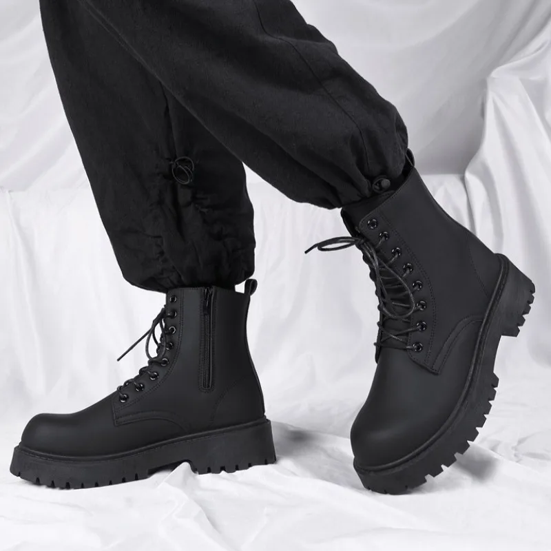 أحذية للرجال، أحذية عمل على الطراز البريطاني باللون الأسود للفصول الأربعة لعام 2025، أحذية كاجوال مقاومة للماء من الجلد الناعم عالي الجودة