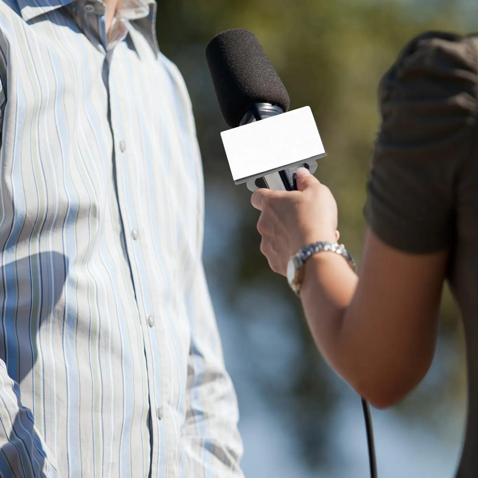 

2Pcs Microphone Clips with Adhesive Durable Plastic Mic Holders for Interviews and Presentations Microphone Clip with Adhesive