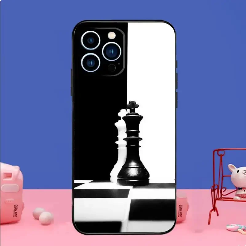 Chess Kings Phone Case For iPhone 15 14 13 12 11 Pro Max Xs Xr X 7 8 Plus 12 13 Mini Silicone Black Cover