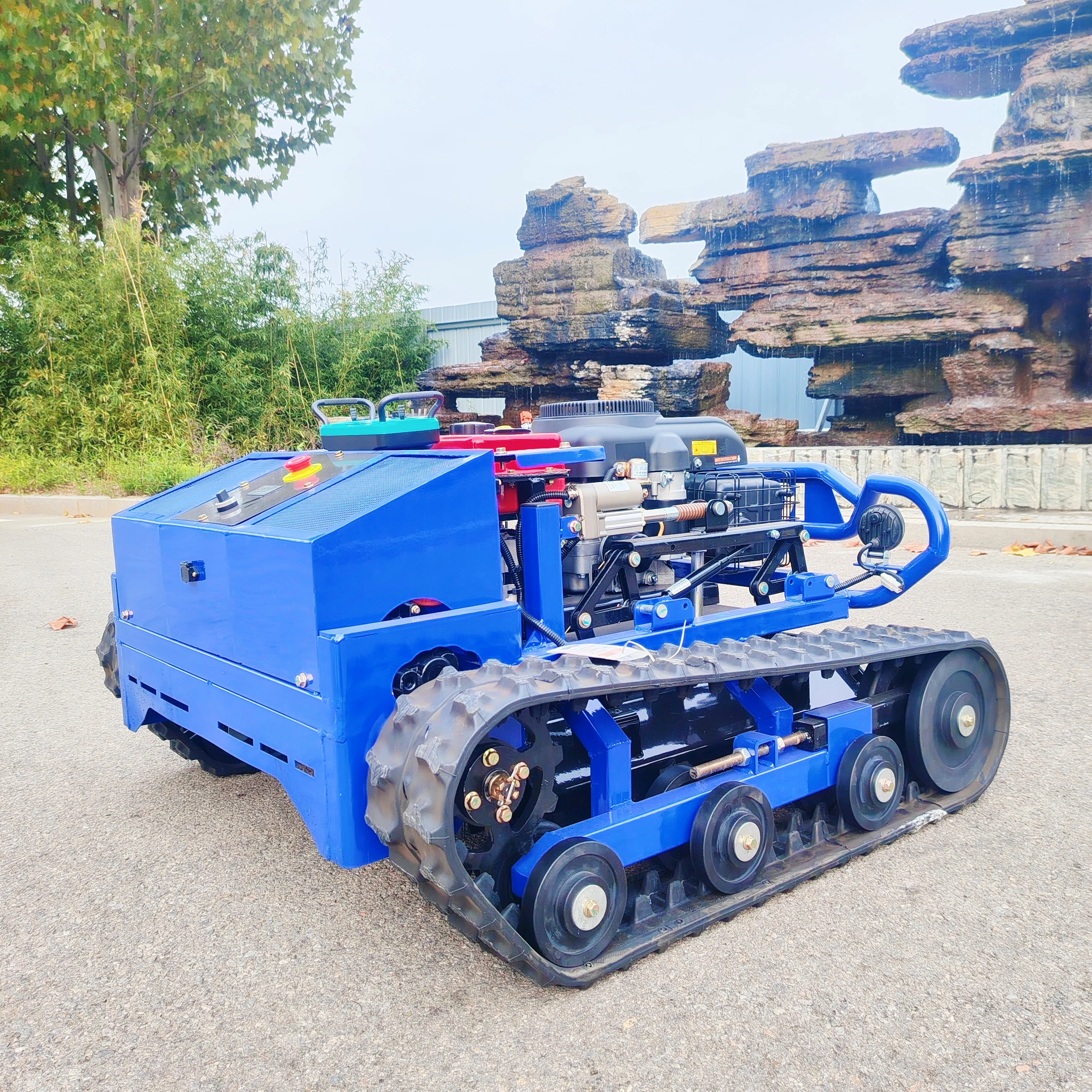 

Small lawn mower 800mm multifunctional remote control weeding machine for farm orchard garden shrub pruning work