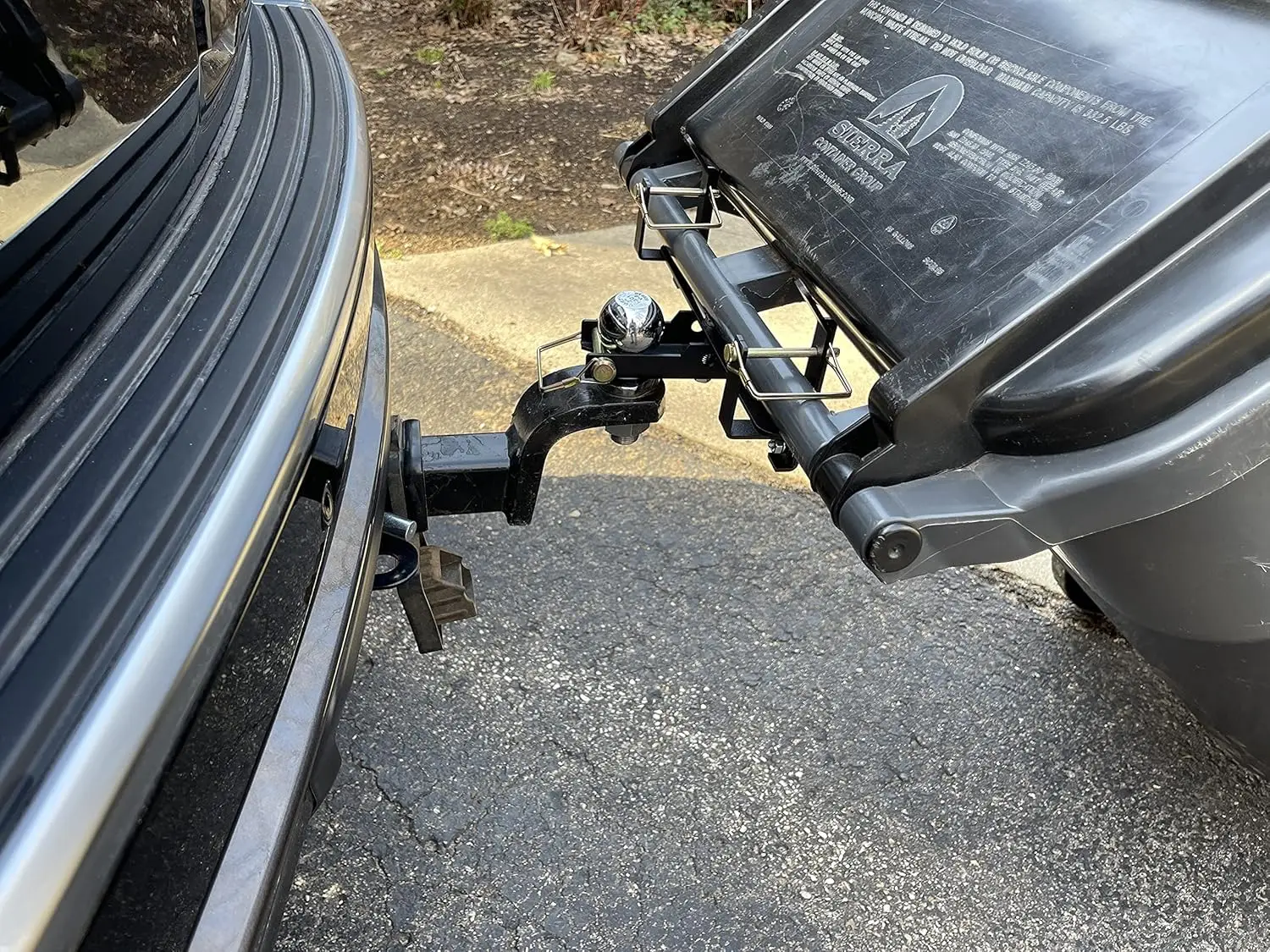 

American-Made Premium Single Can Ball Mounted Garbage Hauling Hitch - by Garbage Commander