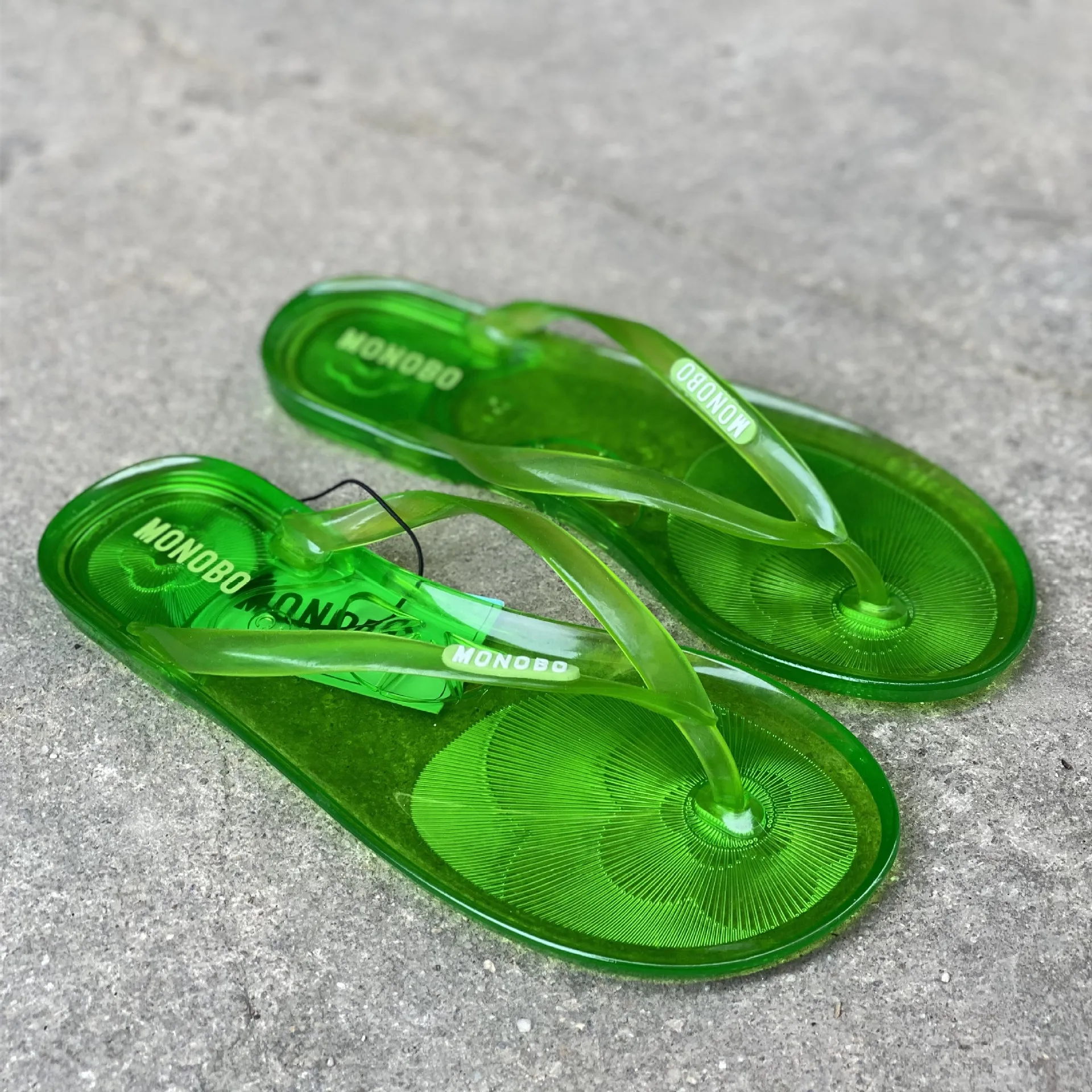 MONOBO المرأة الوجه يتخبط كلية الفتيات هلام كليب على نعال شاطئ مسطحة شفافة شقة كريستال أحذية أنيقة الصنادل الإناث