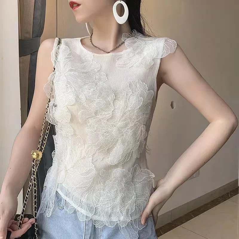 French Multi-Layer Water-Soluble Lace Vests For Women O-Neck Sleeveless Tank Tops New Summer Sweet Flower Embroidery Camis J223