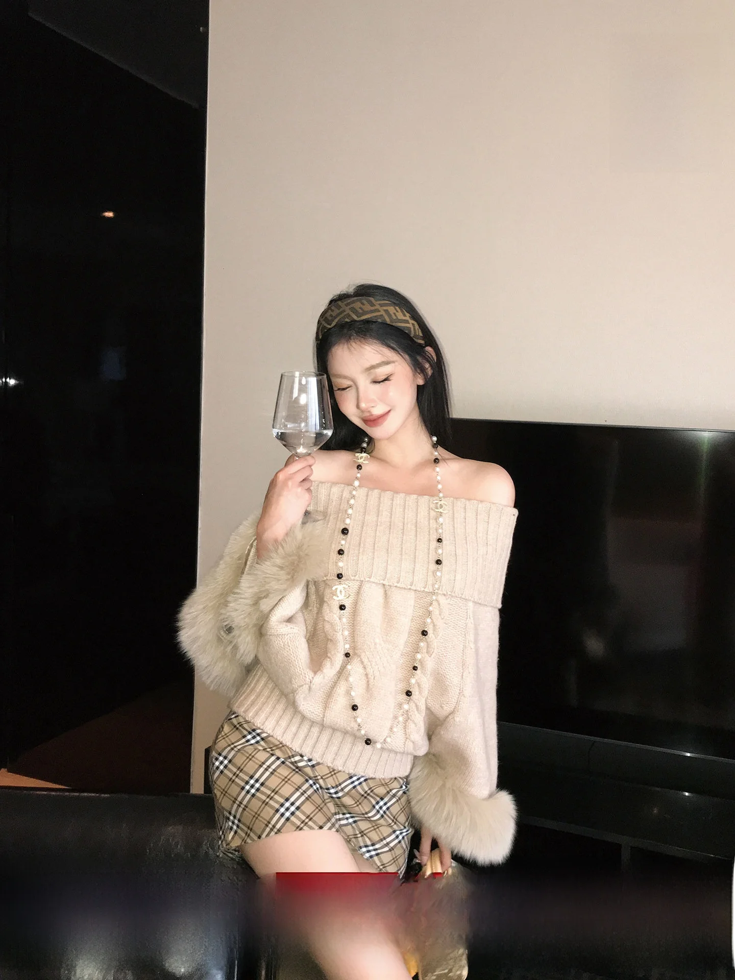 

Японский вязаный свитер Okaaay в корейском стиле с фильтрующим эффектом, на одно плечо, для женщин, осень-зима, Aosphere