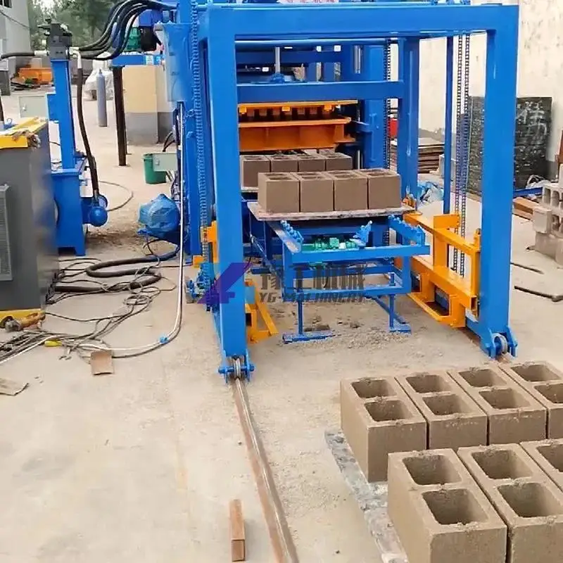 Factory QT4-18 Concrete Interlock CHB Block Molding Machine Cement Automatic Brick Making Machine Price for Sale