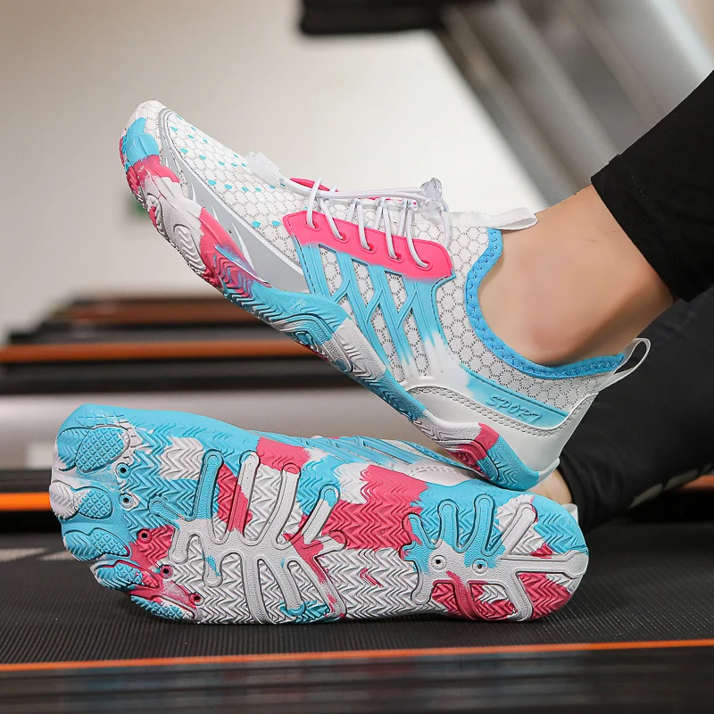 Mens Summer Outdoor Sandals Breathable Hiking Shoes Water Beach Mens Sandals Camping Climbing Water Sports Shoes