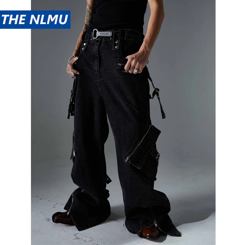 

Hip Hop Men's Loose Jeans 2025 Multi Pocket Tactical Cargo Denim Pants Straight Trousers Gothic Punk Luxury Designer Jeans