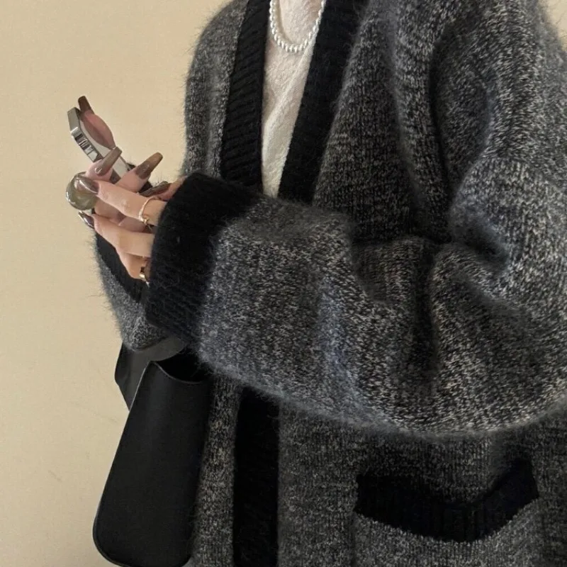 

2025 Autumn Dark Gray Mixed-knit V-neck Big Sweater Cardigan Lazy High-end Loose-knit Jacket