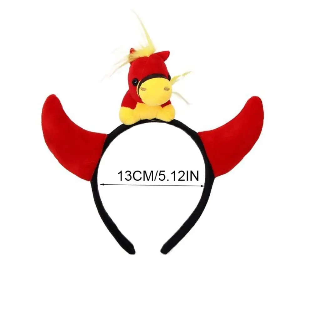 رائعة الكرتون الحصان الشعر هوب التميمة الأحمر السنة الجديدة عقال أغطية الرأس المهر الحصان عقال الطرف الديكور