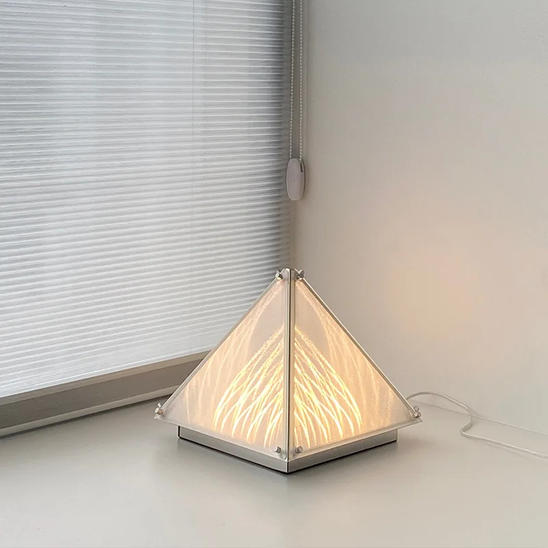 Art Deco desk lamp, designer bedroom headlamp, replica Chen Xingyu floor lamp