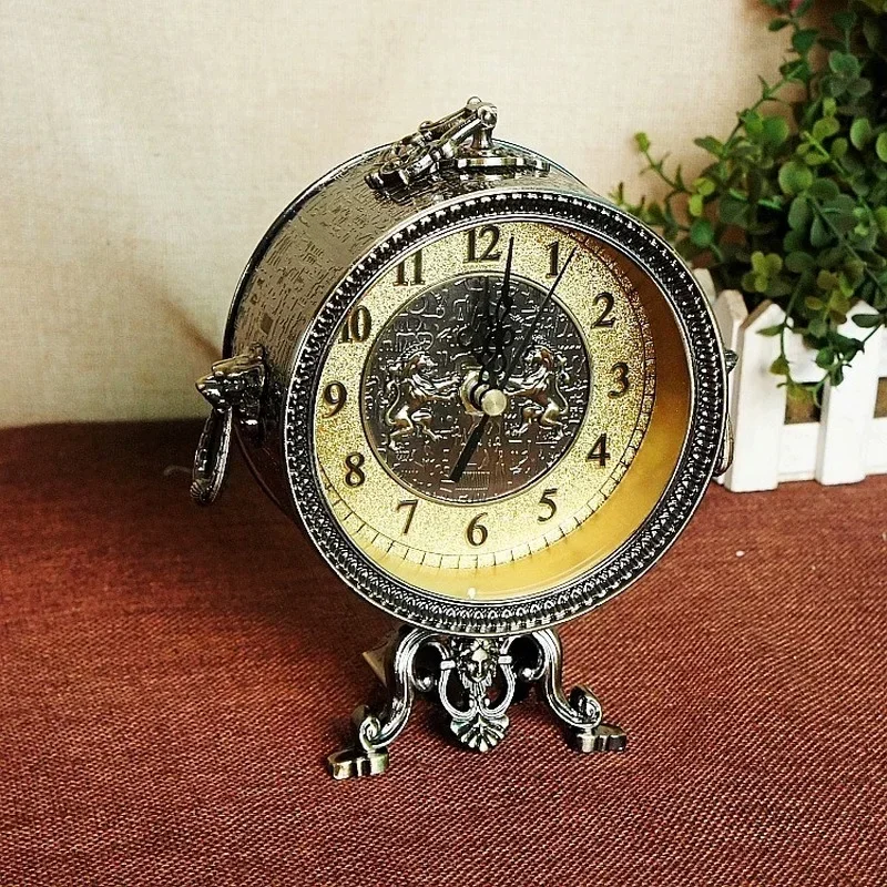 Metal Vintage Desk Clock, Silent Analog Table Desk Clock Operated Table Top Clock for Living Room Home Decoration