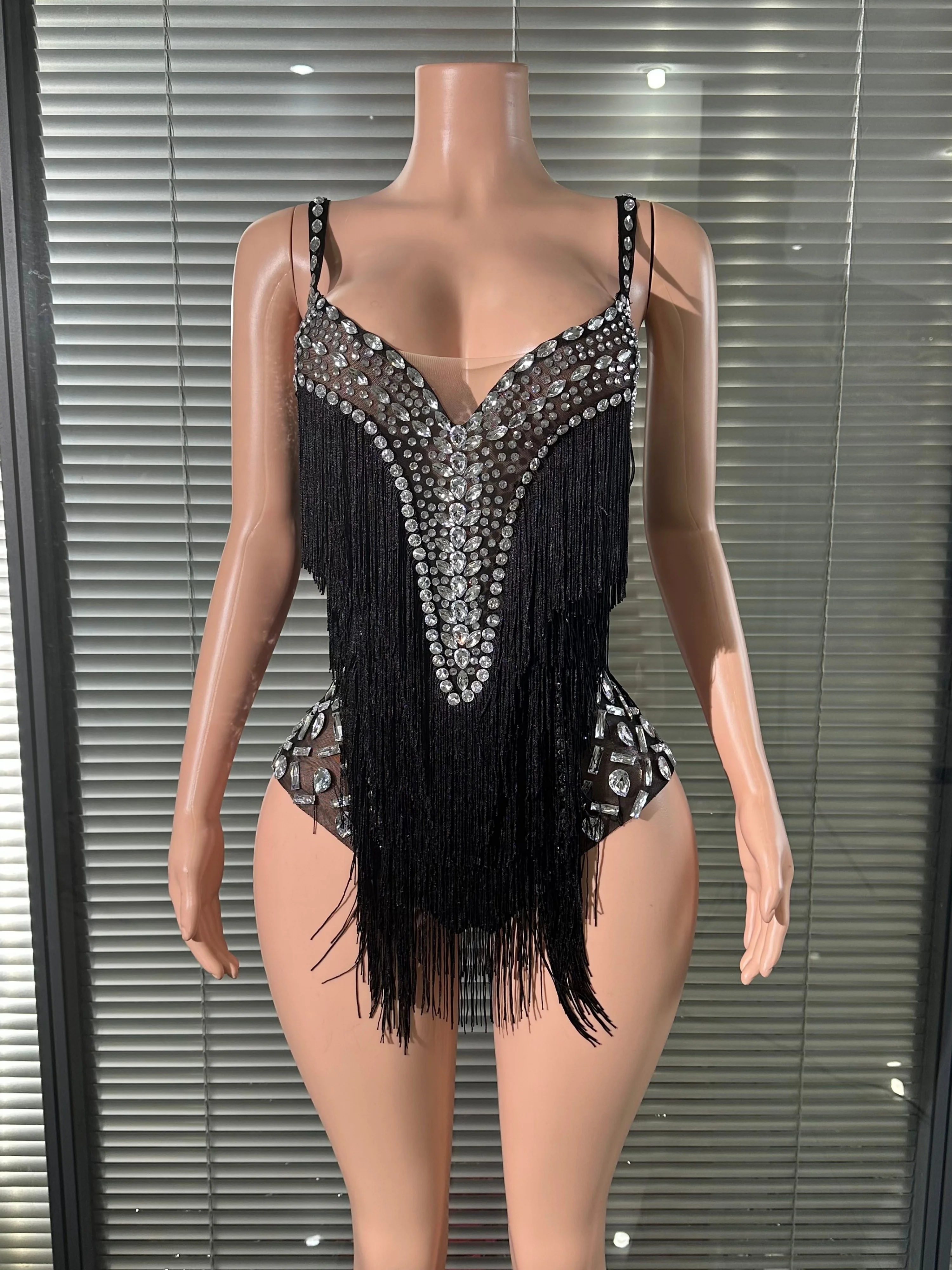 

Glamorous Nude Sparkly Rhinestones Pearl Bodysuit See Through Leotard Bar DJ Singer Team Jazz Dance Stage Wear Nightclub Stage