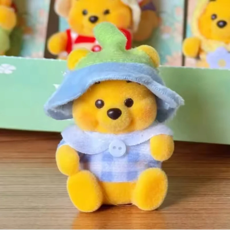 MINISO Pooh oso caja ciega latido del corazón jardín flocado serie figuritas muñeca ornamento decoración juguete Anime regalos de vacaciones perímetro