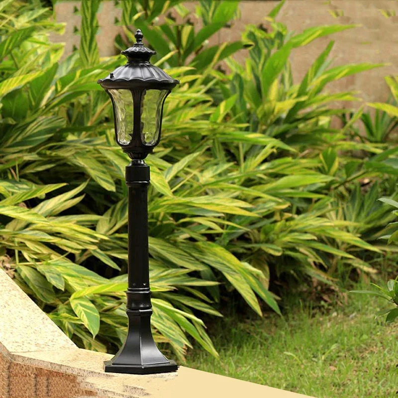 

European Style Retro Home/Engineering Lawn Light Outdoor Waterproof Garden Road High Pole LightLight E27 Garden