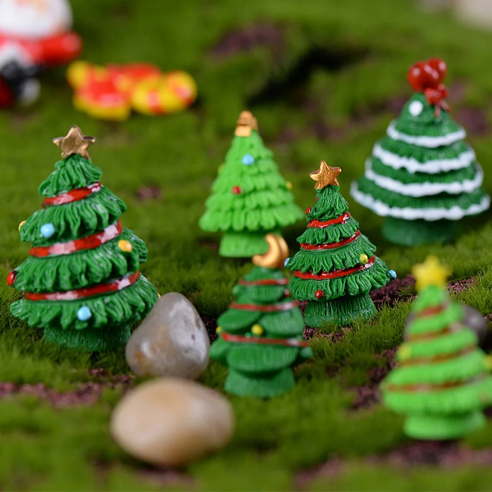 

40Pcs Christmas Microlandscape Decor Resin Landscape Ornaments for Desktop Succulent Moss Arrangement Fine Workmanship Gift Idea