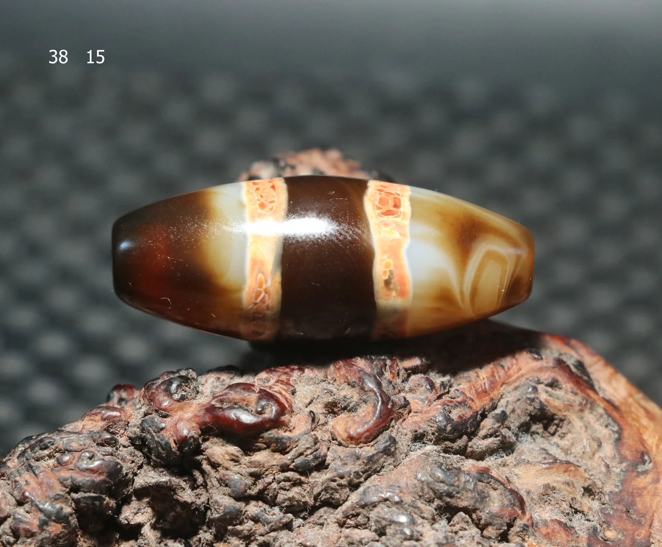 

WODECHANPINJIUSHITE22 Ультра-волшебная энергия Тибетский старый агат Тип линии Исцелятель Медицина Гравированный dZi Подвеска из бисера Драгоценный камень Амулет Ювелирные изделия