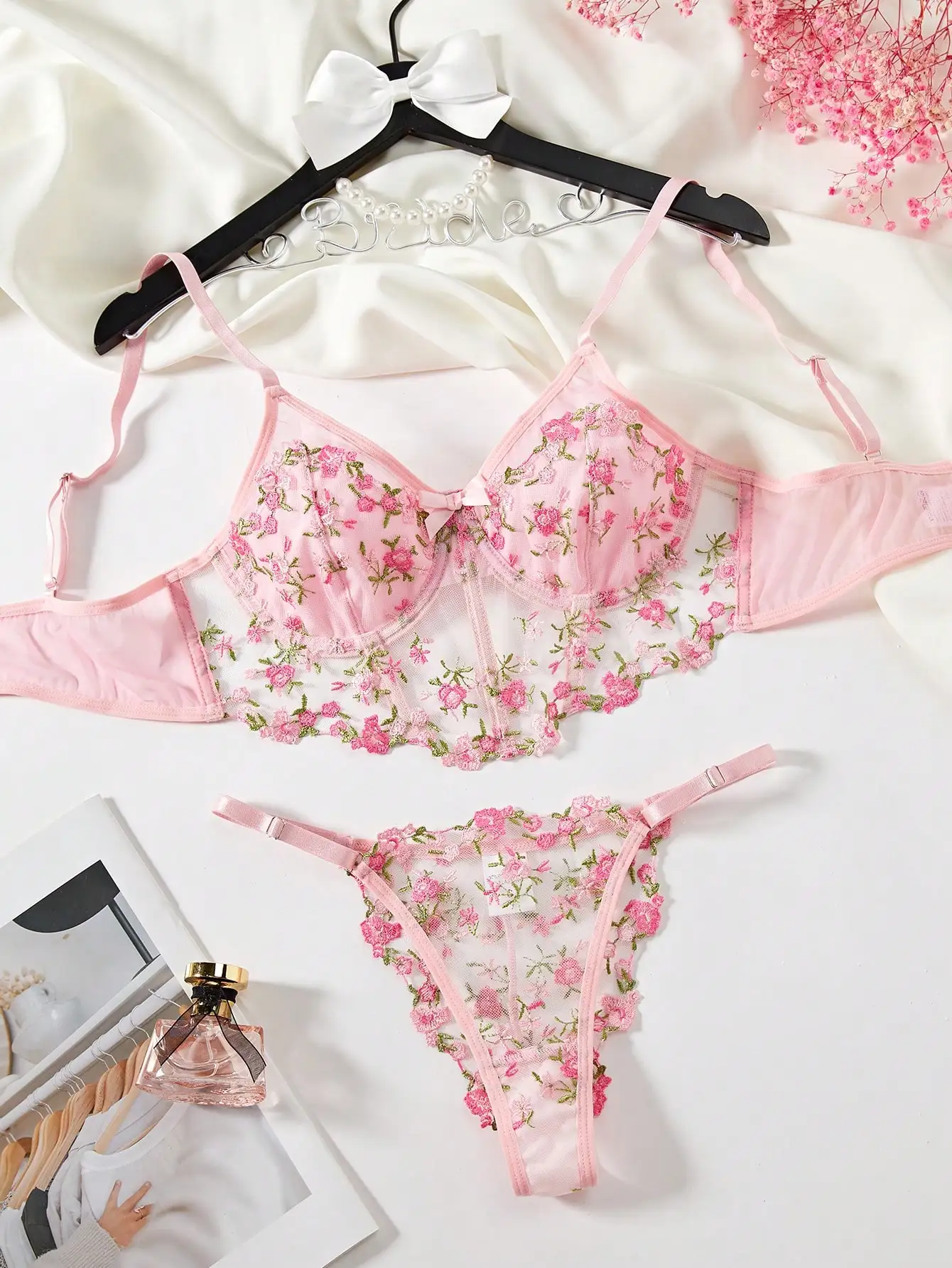 

2024 Lace Sexy Erotic Floral Embroidery Lingerie Set Women Boho Sensual Erotic Sexy 2-Piece Bra + Panty Underwear Set