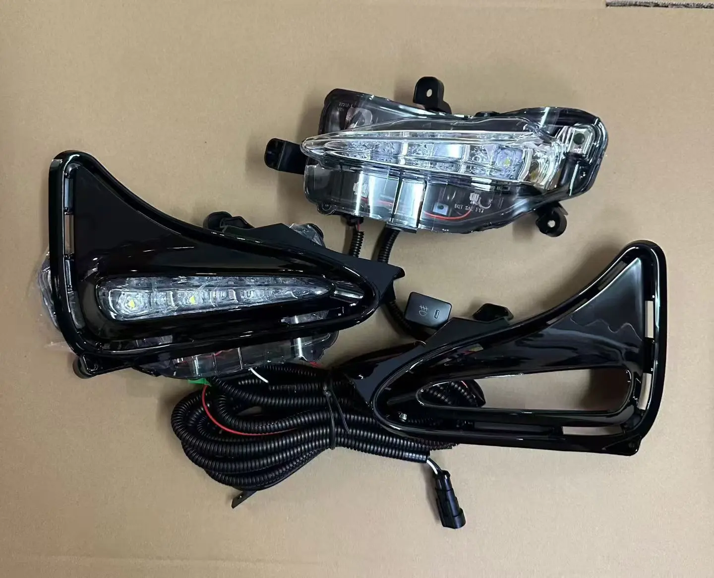 For Toyota Corolla US Edition 2017 2018 Car LED Daytime Running Front Bumper Fog Light Assembly DRL Driving Light Daylights detail image 3
