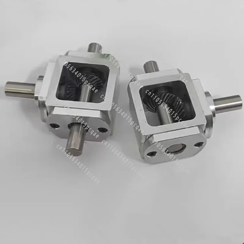 Small 1:1 T Type Cross Commutator Shaft Diameter 10mm Right Angle Drive Gearbox Bevel Gearbox Rotation